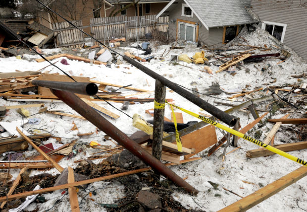 030914 avalanche cleanup3 kw.jpg